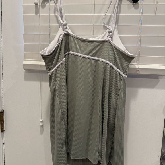 Plus size two piece tankini swimsuit - Picture 5 of 8